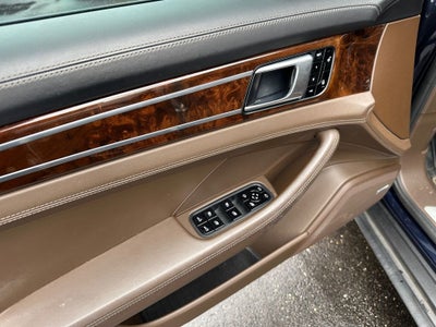 2017 Porsche Panamera 4S