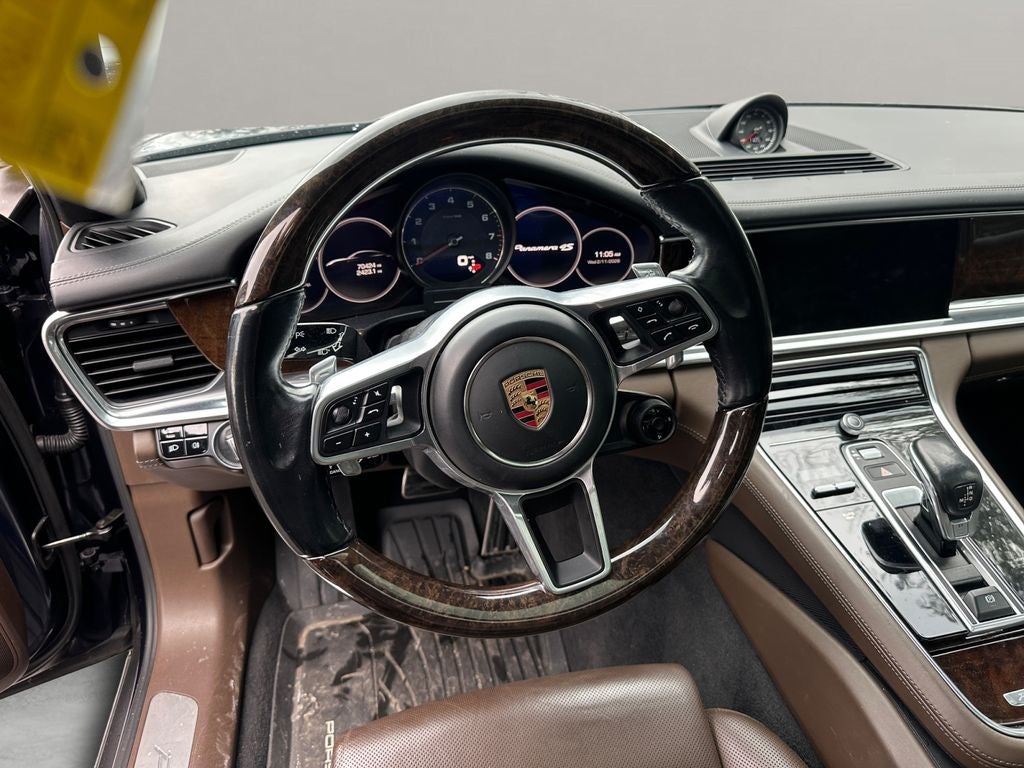 2017 Porsche Panamera 4S