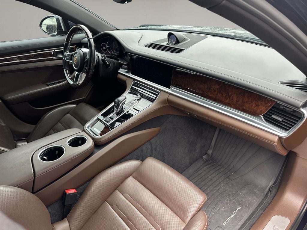 2017 Porsche Panamera 4S