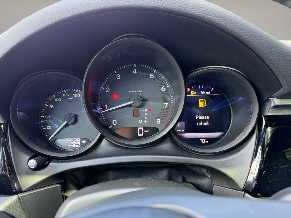 2025 Porsche Macan Base