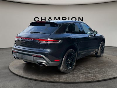 2025 Porsche Macan Base