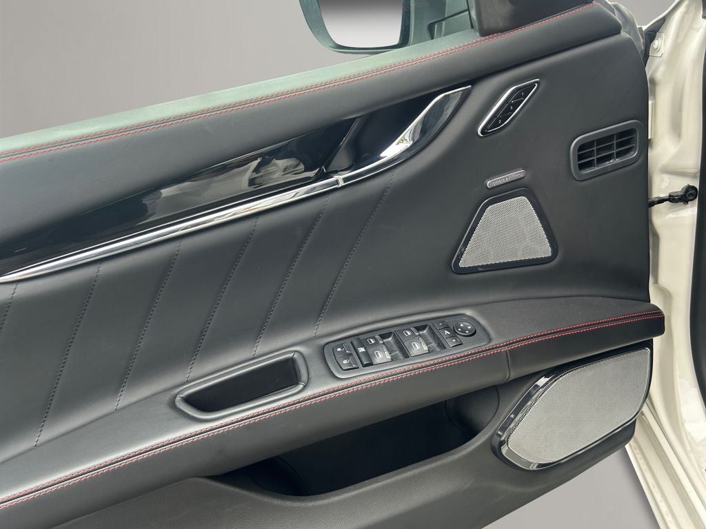 2024 Maserati Quattroporte Modena Ultima Q4