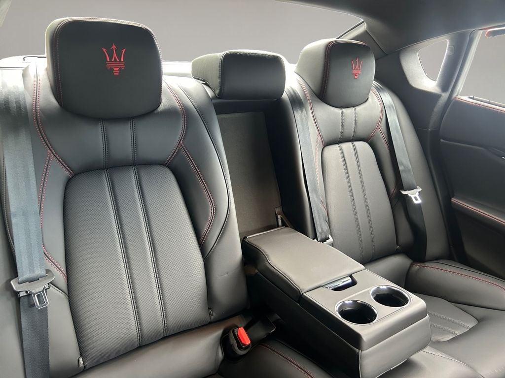 2024 Maserati Quattroporte Modena Ultima Q4