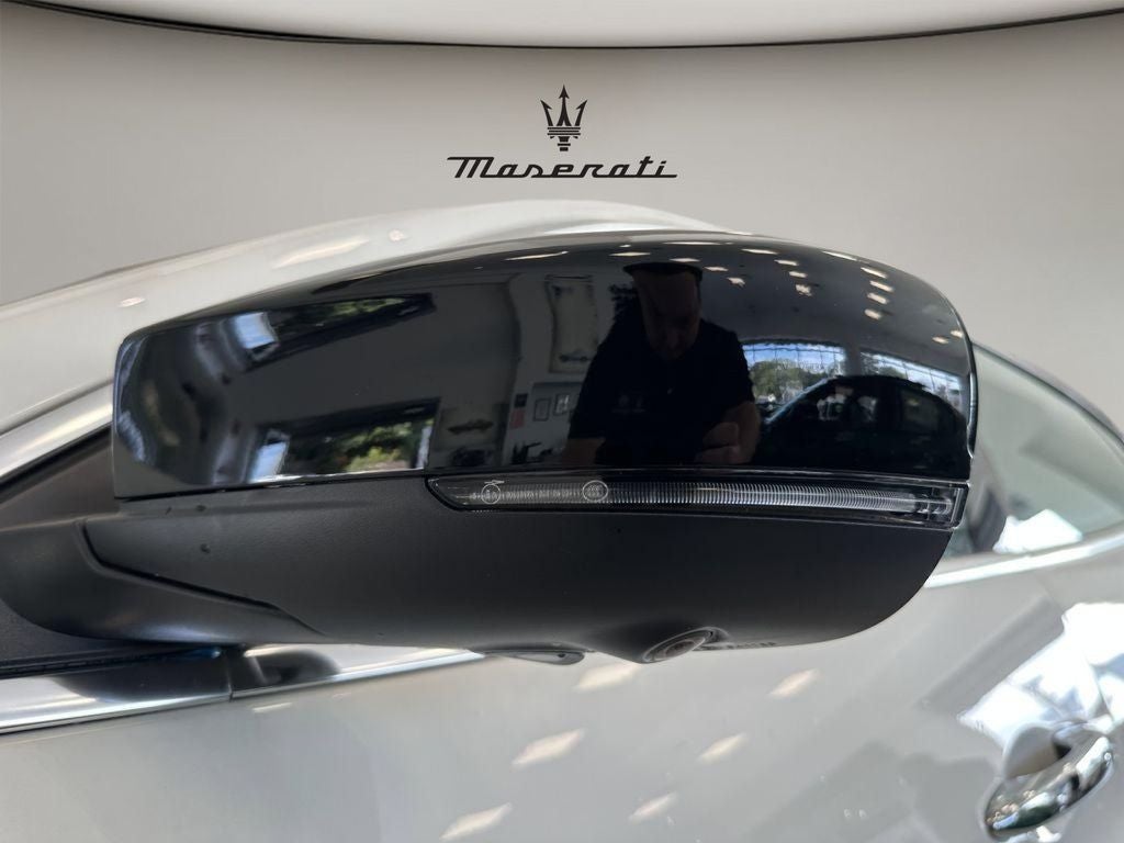 2024 Maserati Quattroporte Modena Ultima Q4