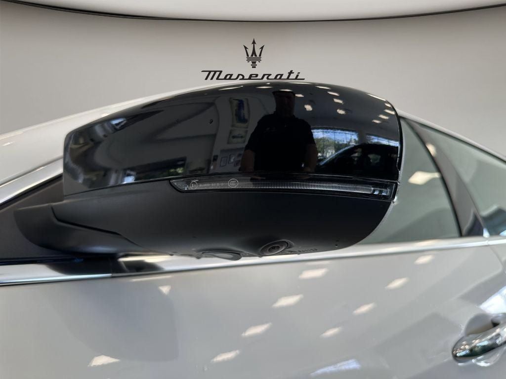 2024 Maserati Quattroporte Modena Ultima Q4