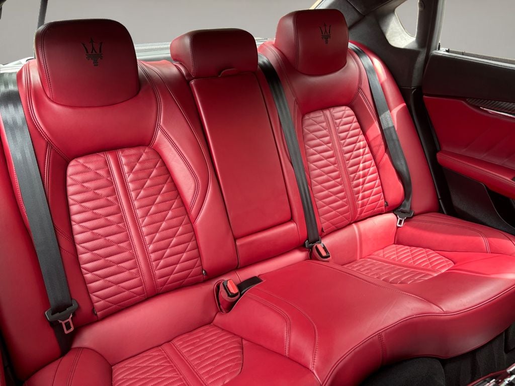 2022 Maserati Quattroporte Modena Q4