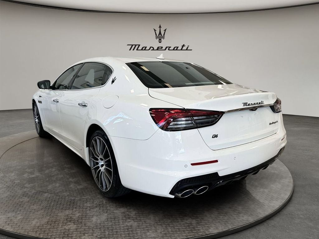 2024 Maserati Quattroporte Modena Ultima Q4