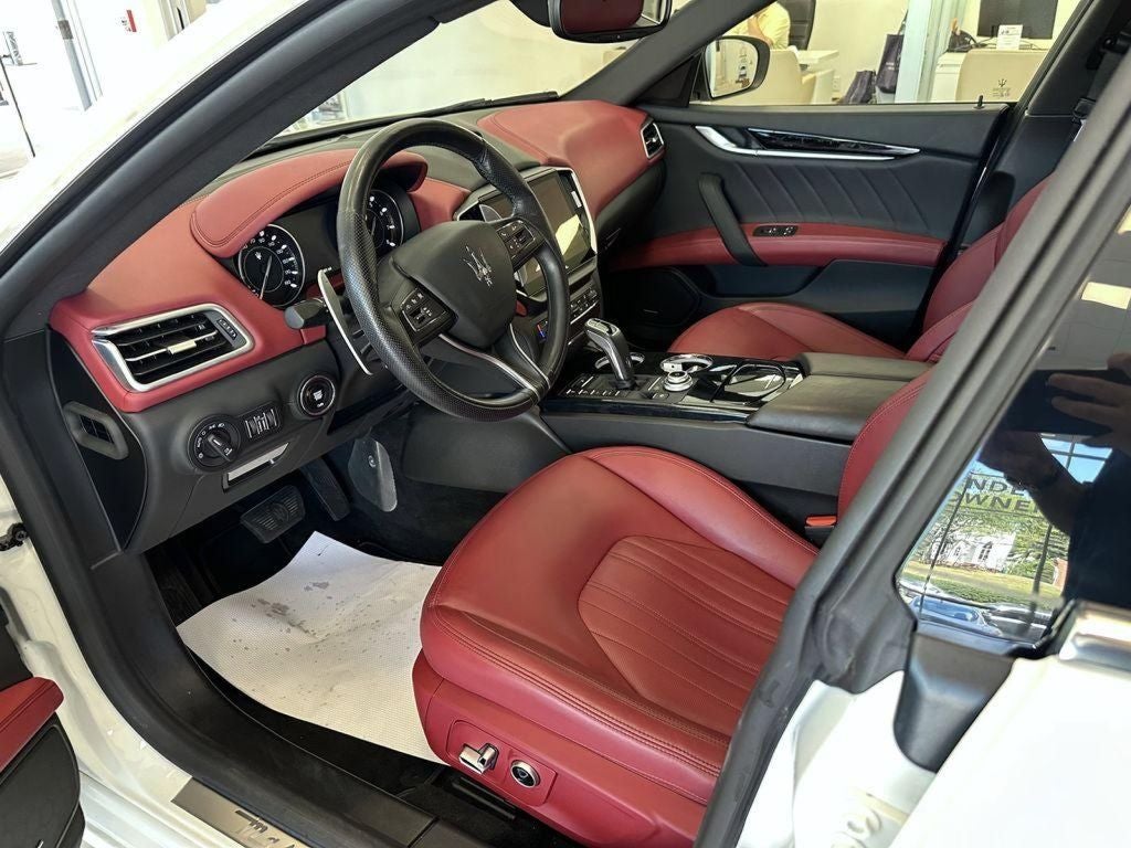 2023 Maserati Ghibli Modena Q4