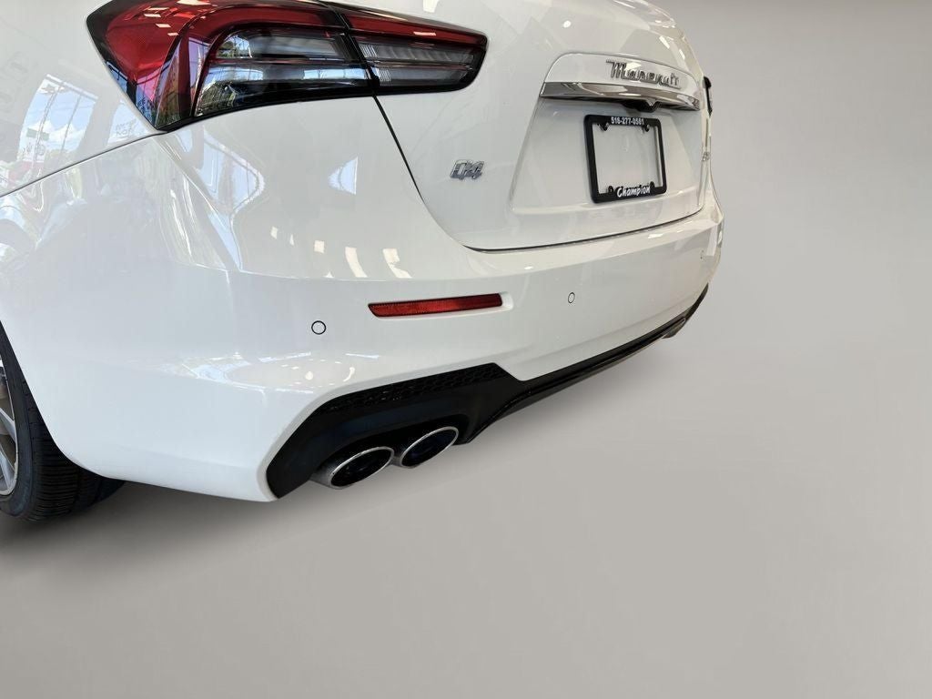 2023 Maserati Ghibli Modena Q4