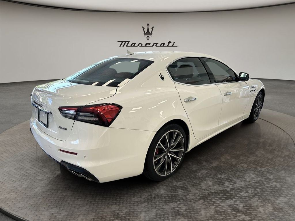 2023 Maserati Ghibli Modena Q4