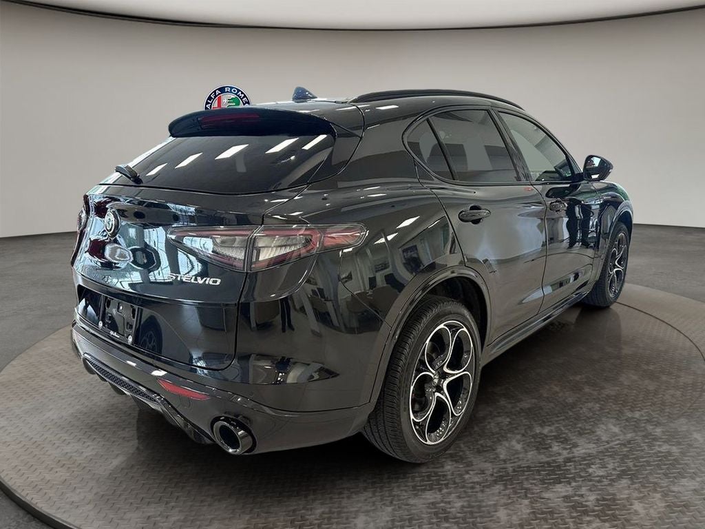 2024 Alfa Romeo Stelvio Veloce AWD