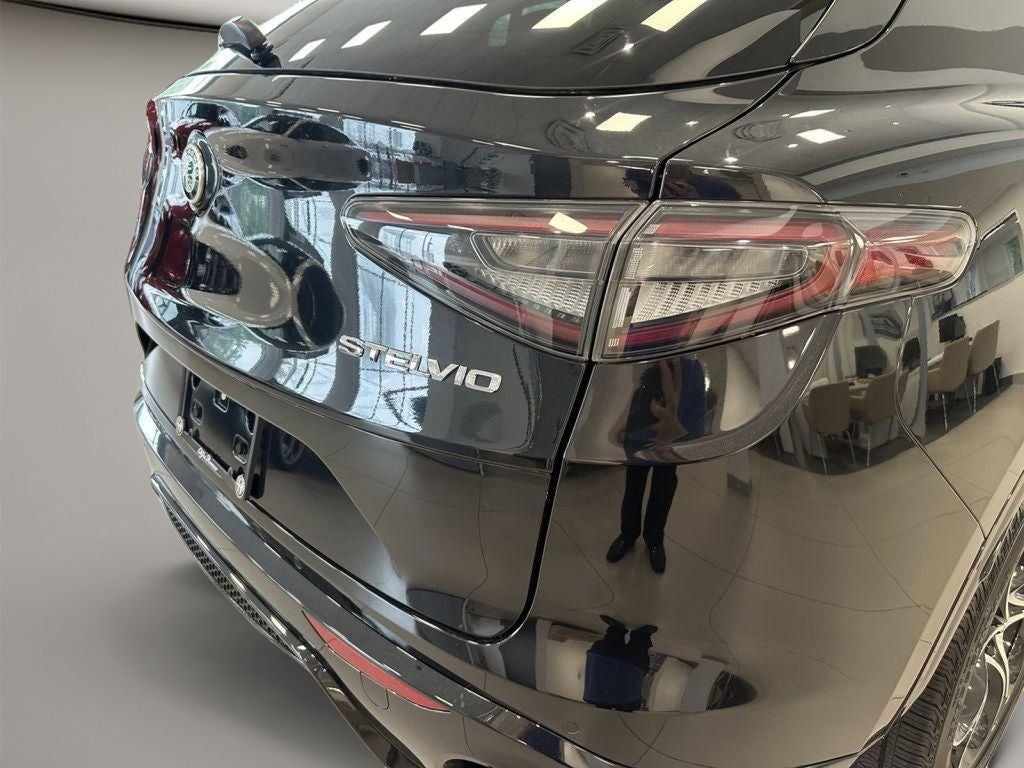 2024 Alfa Romeo Stelvio Veloce AWD