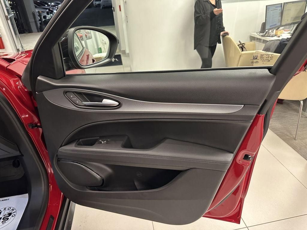 2024 Alfa Romeo Stelvio Ti AWD