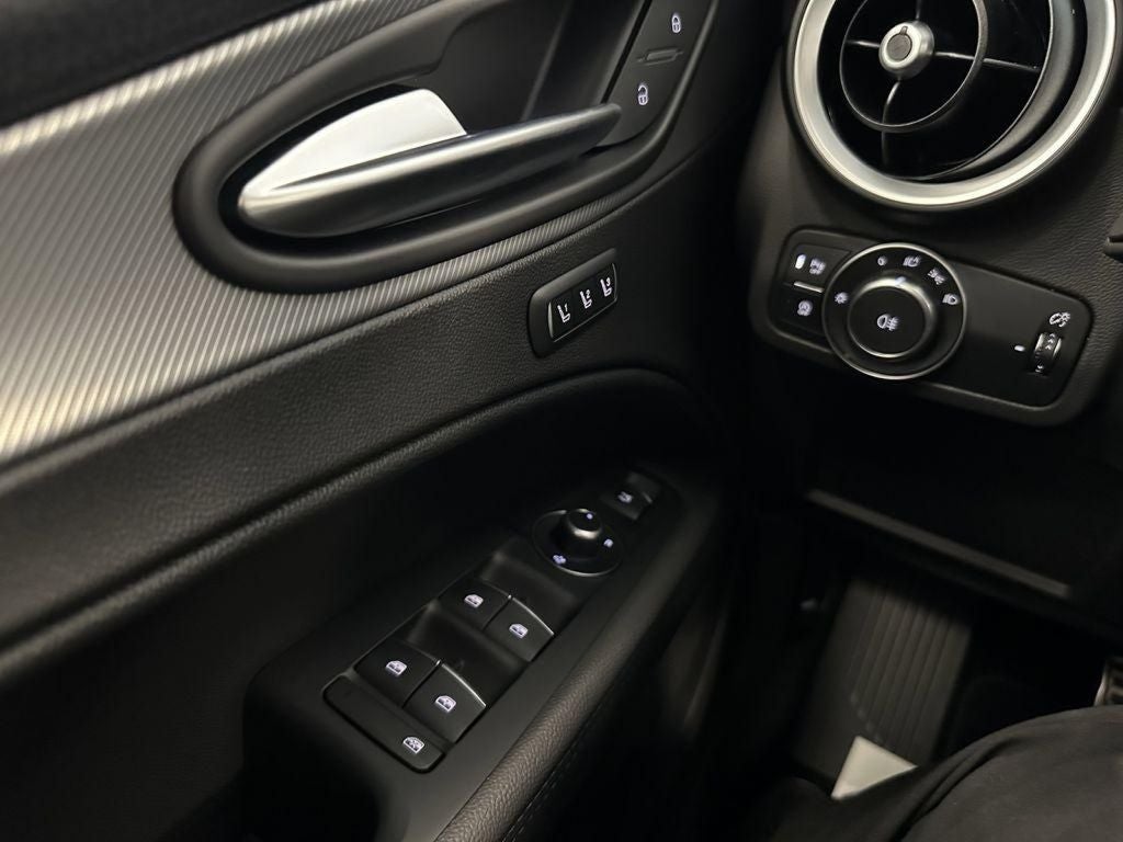 2024 Alfa Romeo Stelvio Ti AWD