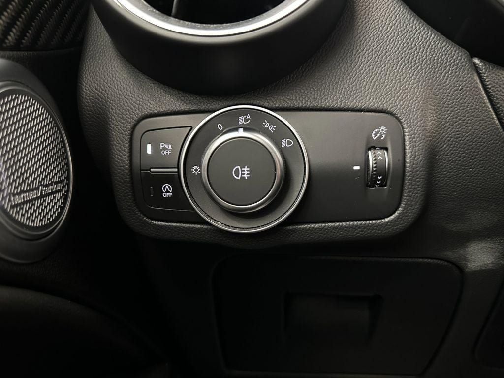 2023 Alfa Romeo Stelvio Quadrifoglio AWD