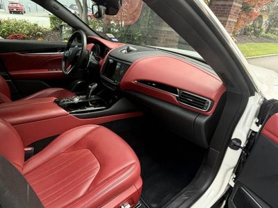 2023 Maserati Levante GT