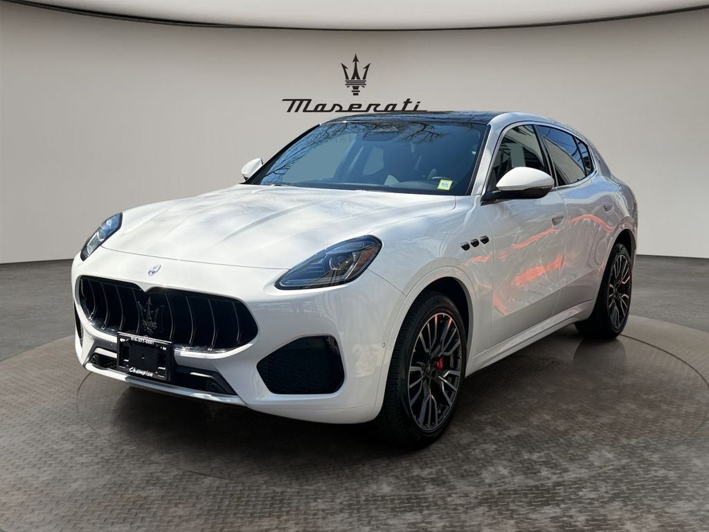 2025 Maserati Grecale Base — photo 1 of 22