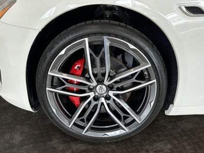 2024 Maserati Quattroporte Modena