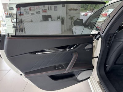 2024 Maserati Quattroporte Modena