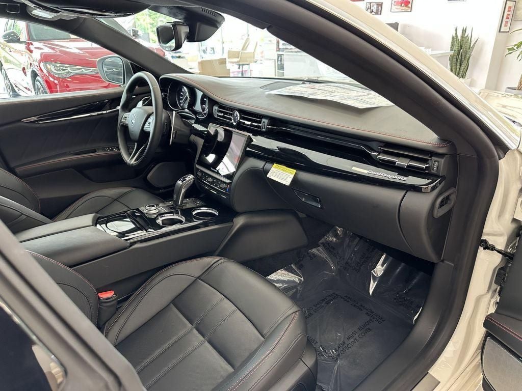 2024 Maserati Quattroporte Modena