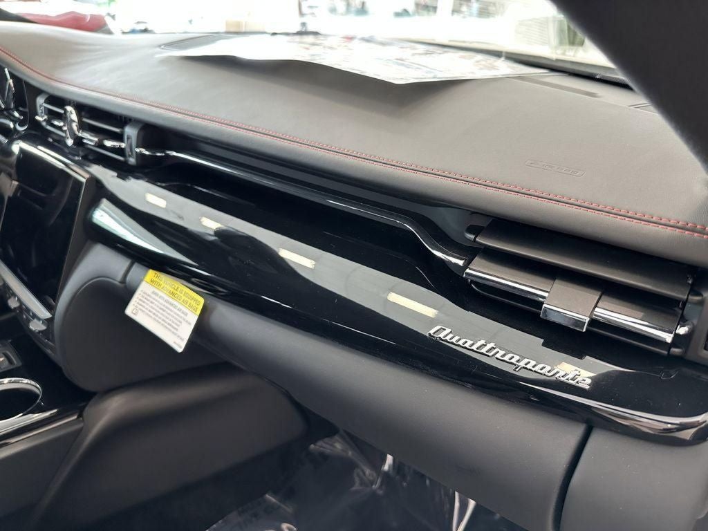 2024 Maserati Quattroporte Modena