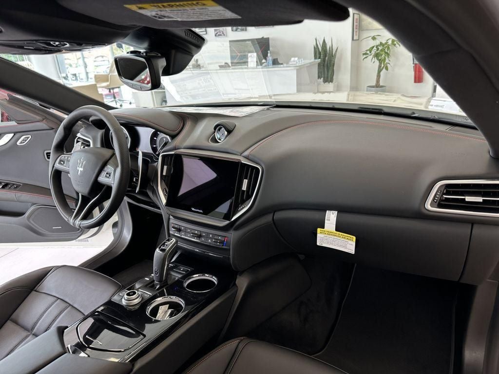 2024 Maserati Ghibli Modena