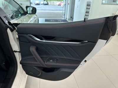 2024 Maserati Ghibli Modena